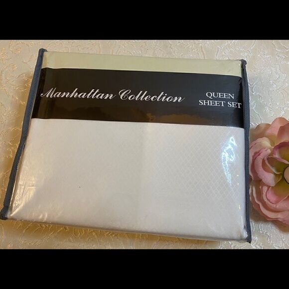 💥Manhattan Collection Extra Soft Queen Sheet Set - Picture 4 of 6